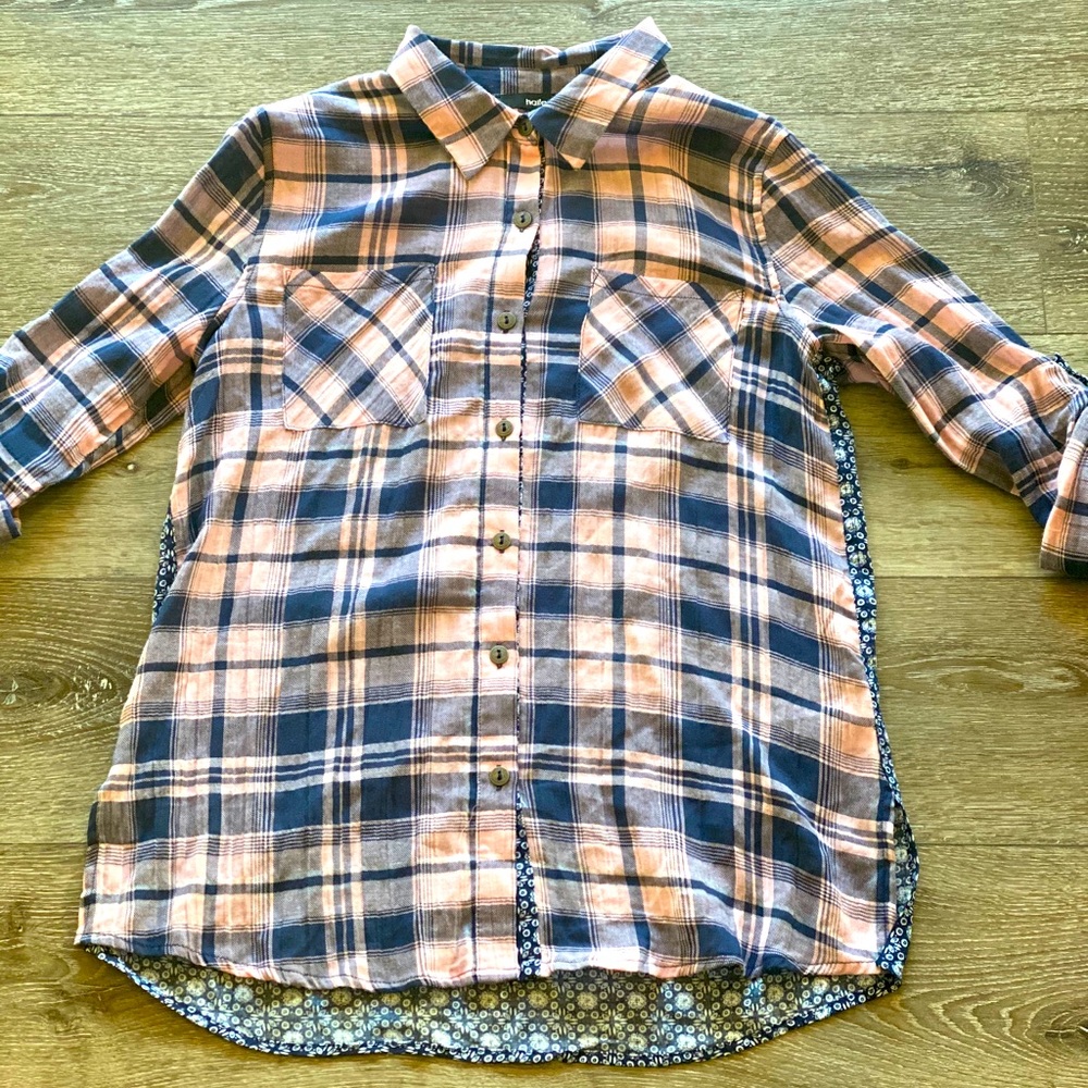 Hailee c Plaid Top